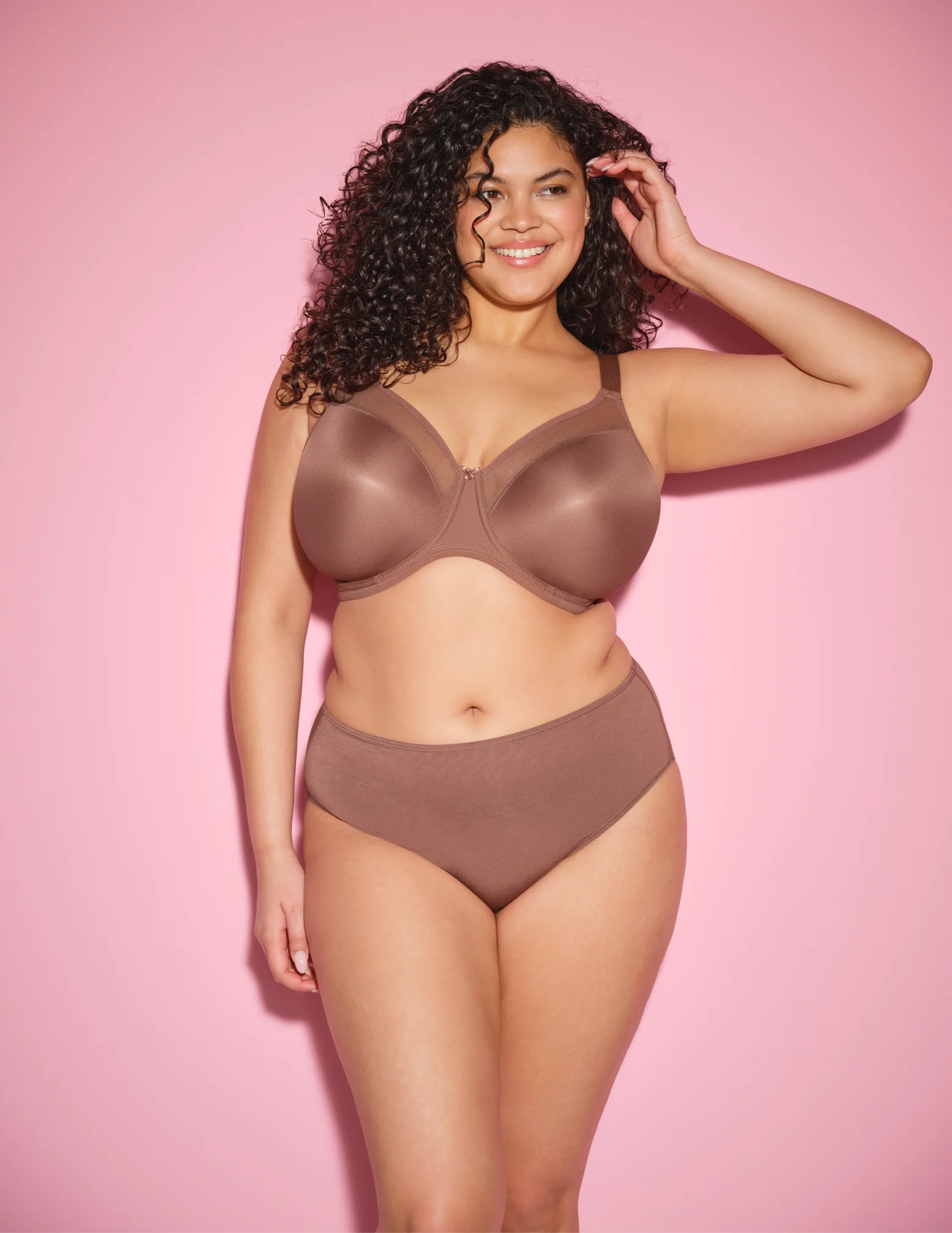 Smooth Underwire Non Padded Molded Bra - Image 5