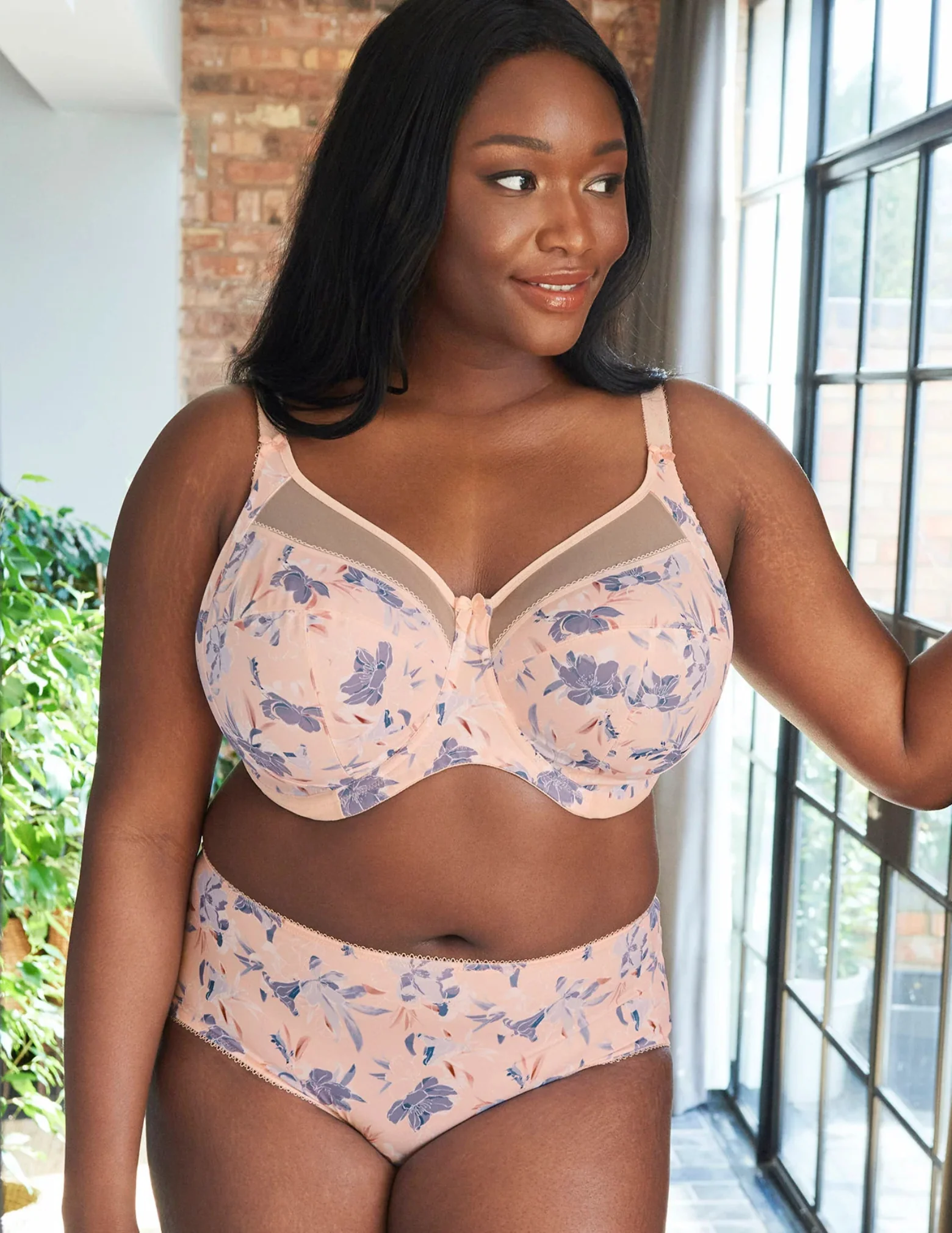 Kayla Brief - Image 5