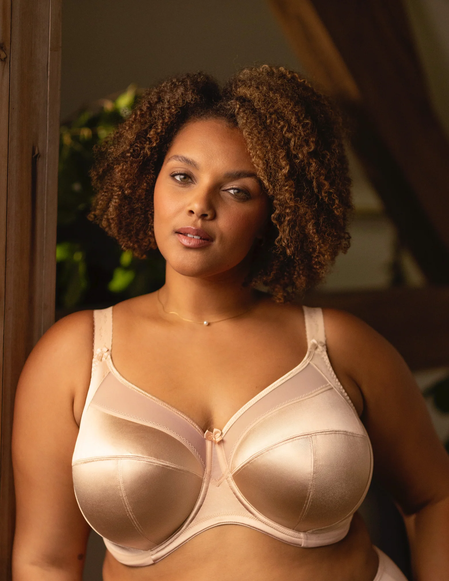 Keira Underwire Full Coverage Banded Bra - Image 4