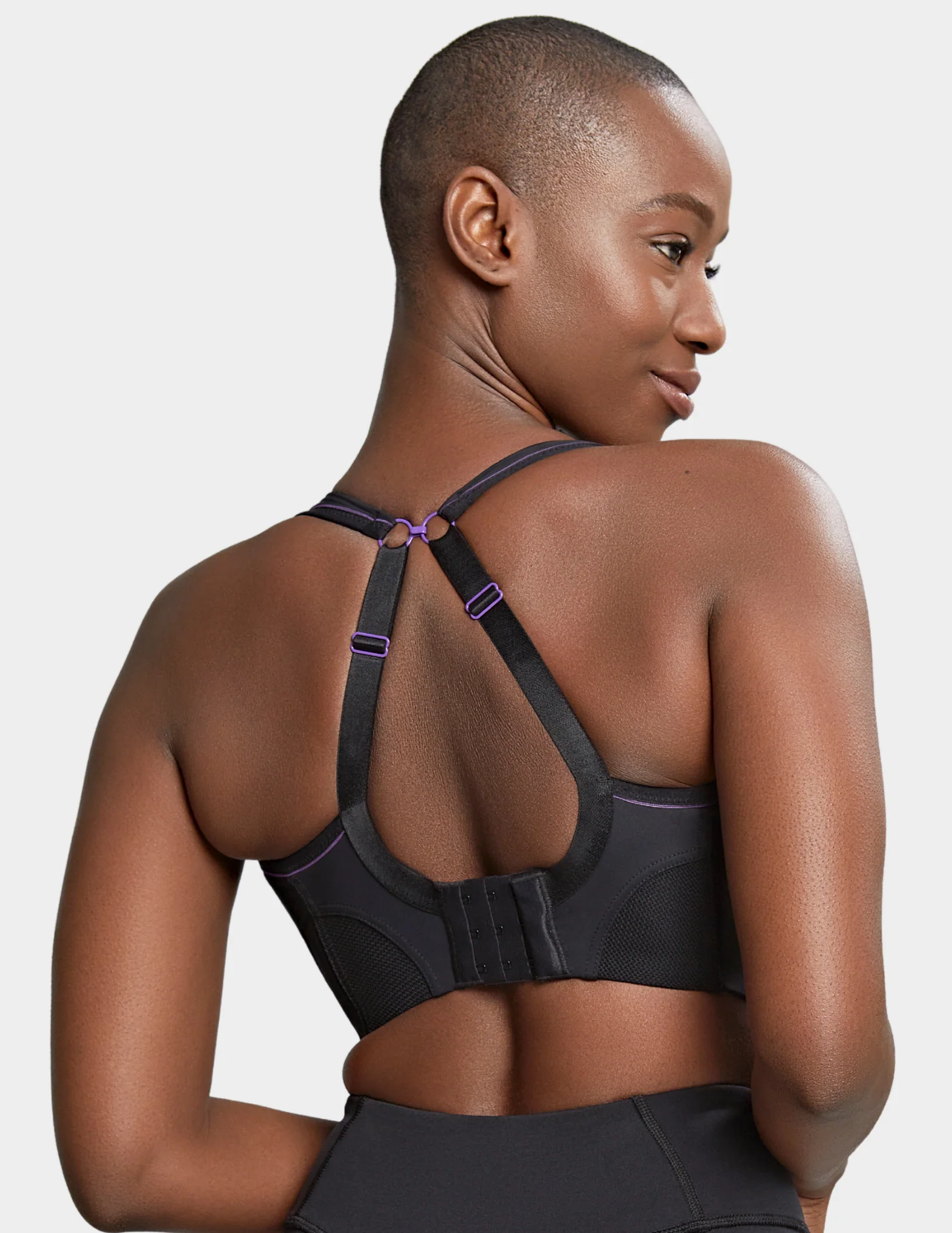 Non Wired Convertible Sports Bra - Image 3