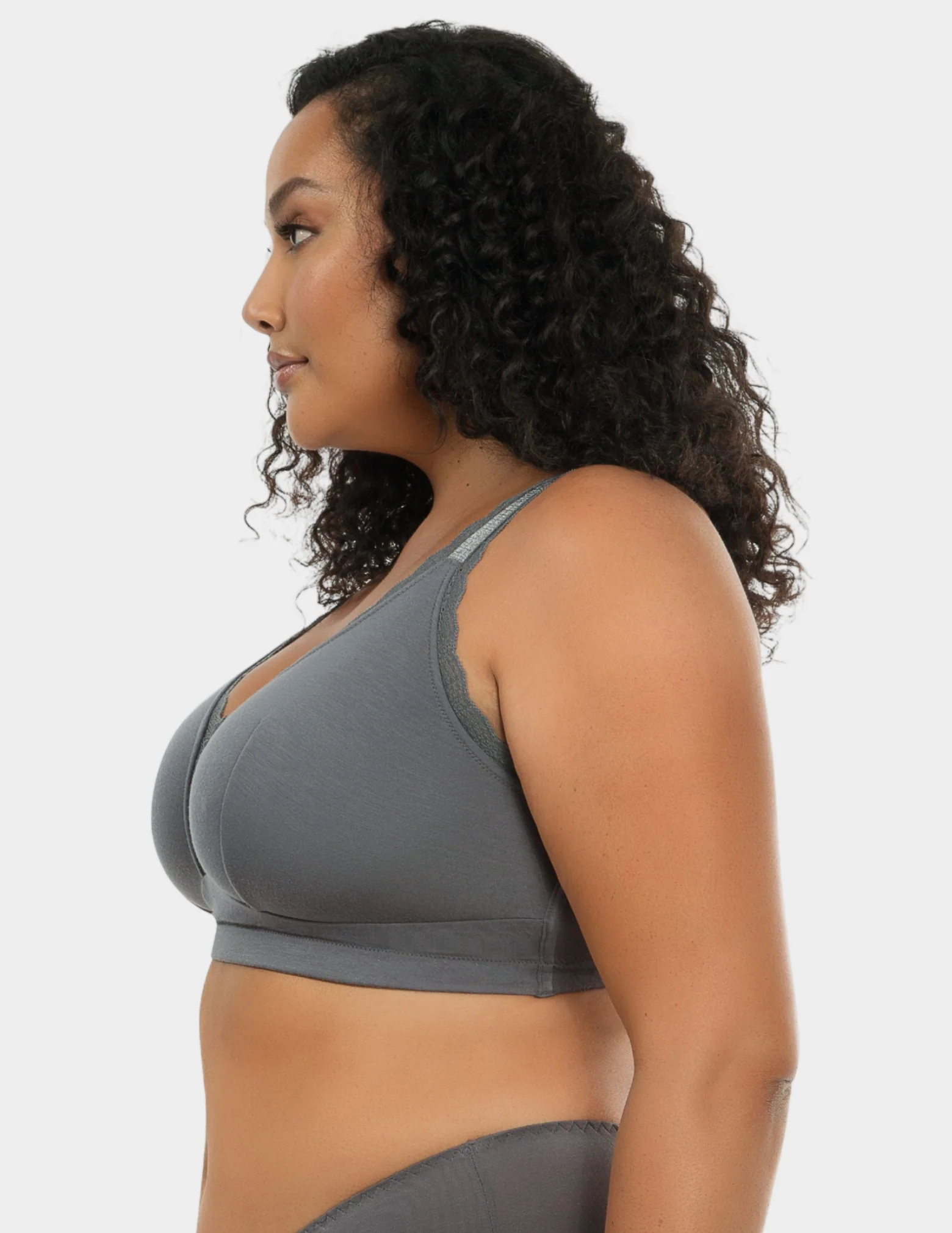 Dalis Wireless Seamed Bralette - Image 4